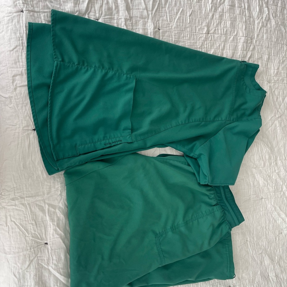 Wonderwink Pro Hunter Green Scrub Set